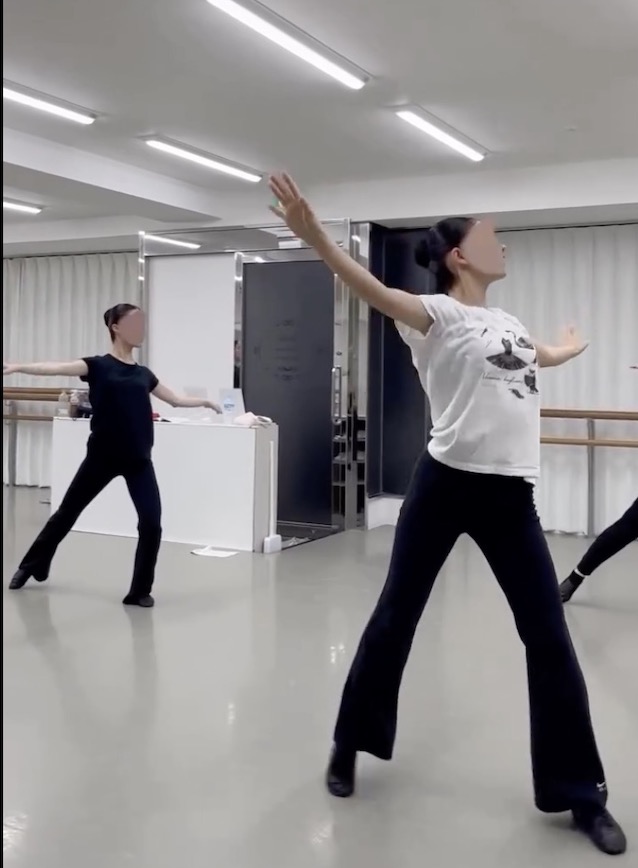 宝塚音楽学校受験　スズキ・バレエアート・スタジオ　宝塚南口